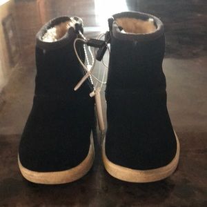 Girls UGG boots toddler size 6